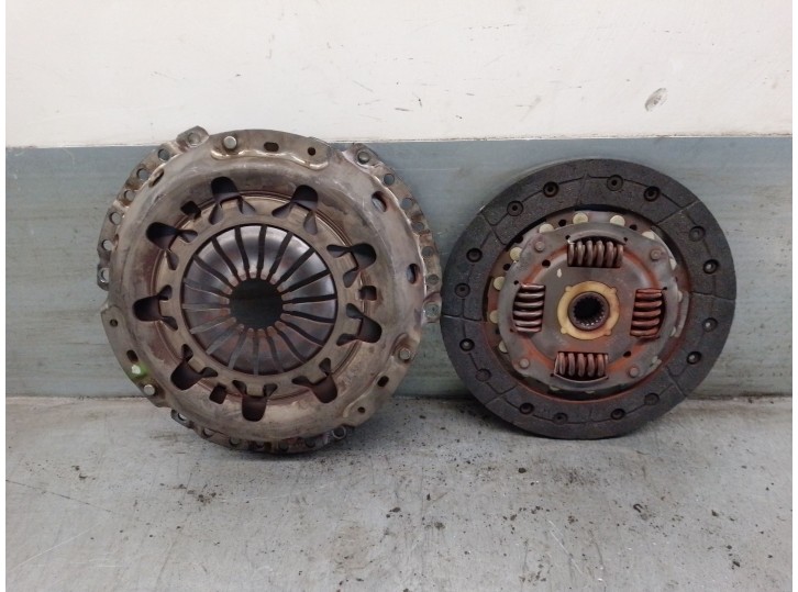 Recambio de kit embrague para mini mini (r50,r53) 1.6 16v cat referencia OEM IAM 120033710 21217534150 320043610 LUK