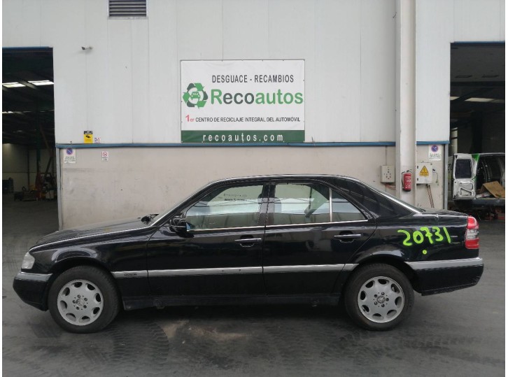 mercedes-benz clase c (w202) berlina del año 1999