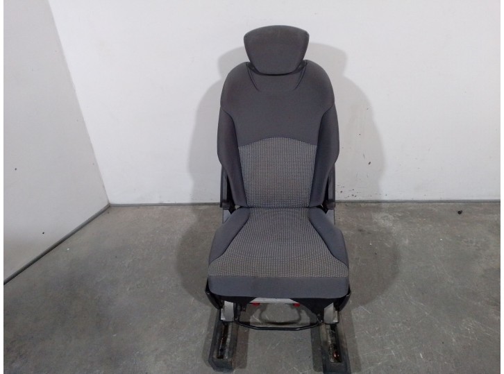 Replacement right rear seat for Citroën C8 2.0 HDi CAT (RHK / DW10UTED4) OEM IAM reference 8880R1 8880R1 