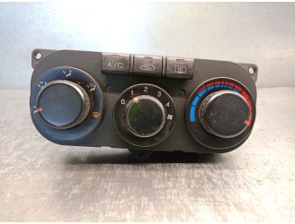 Recambio de mando calefaccion / aire acondicionado para hyundai coupe (gk) 1.6 fx referencia OEM IAM 972502CXXX 972502C050 
