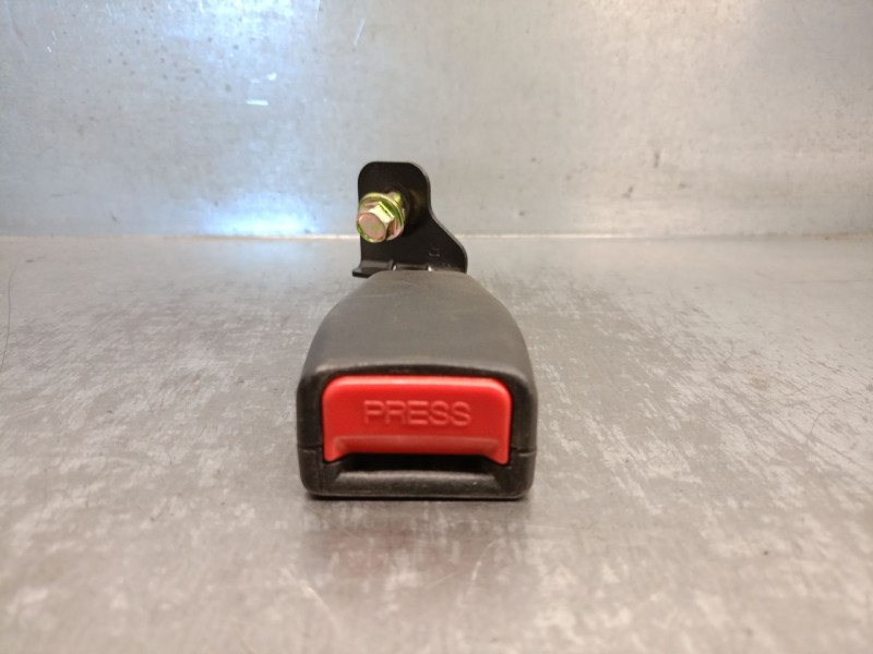 Recambio de enganche cinturon para hyundai coupe (gk) 1.6 fx referencia OEM IAM 898402C000LK 898402C000LK TRASERO DERECHO