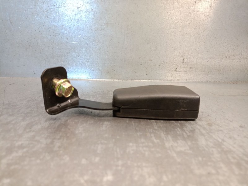 Recambio de enganche cinturon para hyundai coupe (gk) 1.6 fx referencia OEM IAM 898402C000LK 898402C000LK TRASERO DERECHO