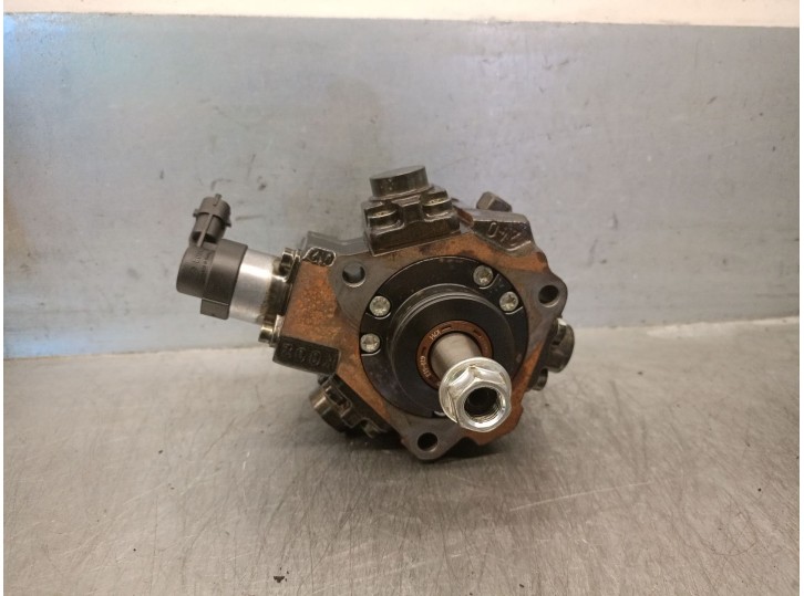 Recambio de bomba inyeccion para hyundai i30cw 1.6 crdi cat referencia OEM IAM 331002A410  0445010124 BOSCH