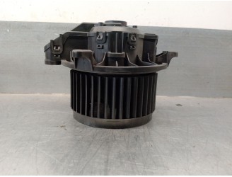 Recambio de motor calefaccion para ford puma 1.0 ecoboost cat referencia OEM IAM H1BH19846AA 2067889 0130115702 BOSCH