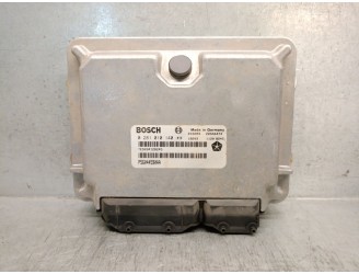 Recambio de centralita motor uce para jeep gr.cherokee (wj/wg) 3.1 td cat referencia OEM IAM P56044590AA  0281010140 BOSCH