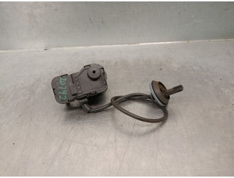 Recambio de motor tapa deposito combustible para volkswagen golf vii lim. (bq1) 1.5 16v tsi act referencia OEM IAM 5C6810773K 5C