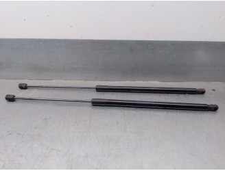 Replacement boot / tailgate dampers for Ford Puma 1.0 EcoBoost cat OEM IAM reference L1TBS406A10AB 