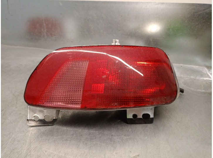 Recambio de faro antiniebla trasero izquierdo para citroën c4 grand picasso 2.0 blue-hdi fap referencia OEM IAM 