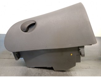 Replacement glove box for Fiat Bravo (182) 1.9 turbodiesel OEM IAM reference 711462000 