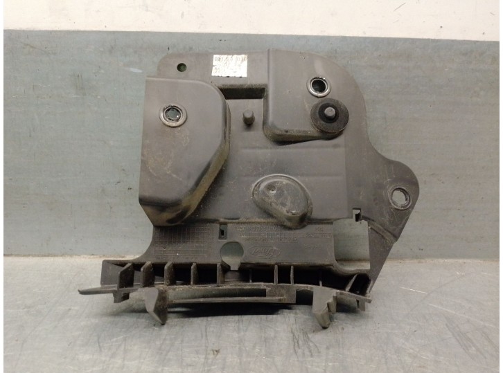 Recambio de molduras traseras para ford puma 1.0 ecoboost cat referencia OEM IAM L1TB17E850A 