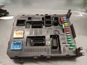 Replacement relay / fuse box for Citroën C4 Berlina 1.6 HDi CAT (9HY / DV6TED4) OEM IAM reference 9658158780 281133997A1