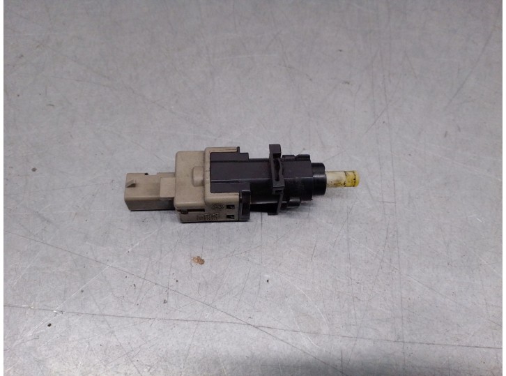 Recambio de interruptor para citroën jumper caja cerrada desde ´02 2.0 hdi cat referencia OEM IAM 46840511 B365 TRW