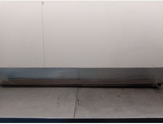 Recambio de faldon lateral para land rover range rover velar 2.0 diesel cat referencia OEM IAM HK83101D56B HK83101D56BF 