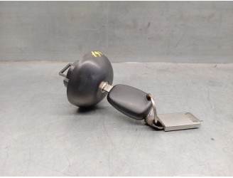 Recambio de tapon combustible para renault master ii phase 2 caja cerrada 2.5 dci diesel cat referencia OEM IAM 7701471585 