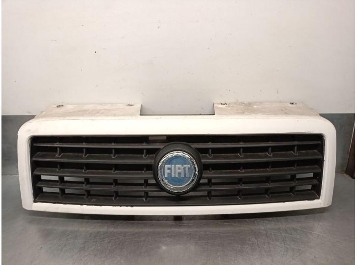 Replacement front grille for Fiat Doblo Monospace (119_, 223_) 1.9 JTD OEM IAM reference 735418095 735418095 