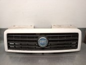 Replacement front grille for Fiat Doblo Monospace (119_, 223_) 1.9 JTD OEM IAM reference 735418095 735418095 