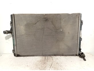 Recambio de radiador agua para volkswagen passat berlina (3c2) 2.0 tdi referencia OEM IAM 3C0121253K 