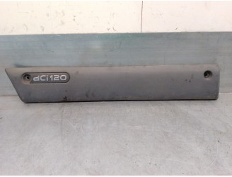 Recambio de moldura para renault master ii phase 2 caja cerrada 2.5 dci diesel cat referencia OEM IAM 7701692580 
