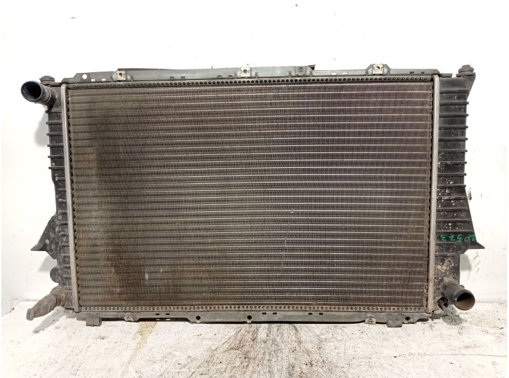 Recambio de radiador agua para audi 100 berlina (c4) 2.6 v6 cat (abc) referencia OEM IAM 4A0121251Q AKG