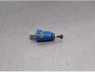 Recambio de interruptor para renault clio iii 1.5 dci diesel cat referencia OEM IAM 8200276359  