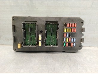 Recambio de caja reles / fusibles para jeep gr. cherokee (wh) 3.0 crd cat referencia OEM IAM 56050066AC  