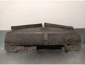 Recambio de molduras delanteras para volvo serie 460 2.0 cat referencia OEM IAM 464145  