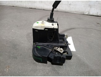 Recambio de cerradura puerta delantera derecha para renault clio ii fase i (b/cbo) 1.6 referencia OEM IAM 7701045305  5 PUERTAS