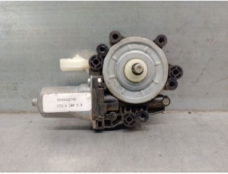 Recambio de motor elevalunas delantero izquierdo para jeep gr. cherokee (wh) 3.0 crd cat referencia OEM IAM 55394227AD 55394227A