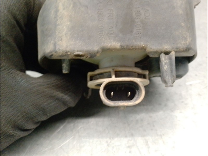 Recambio de faro antiniebla derecho para jeep gr. cherokee (wh) 3.0 crd cat referencia OEM IAM 4805859AA  