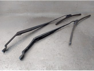 Recambio de brazo limpia delantero derecho para hyundai tucson (jm) 2.0 crdi cat referencia OEM IAM 983212E001 983212E001 - 9831