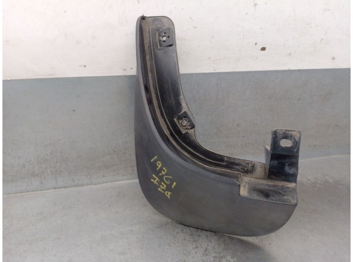 Replacement front skirt for Hyundai Tucson (JM) 2.0 CRDi CAT OEM IAM reference 868312E010 868312E010 LEFT
