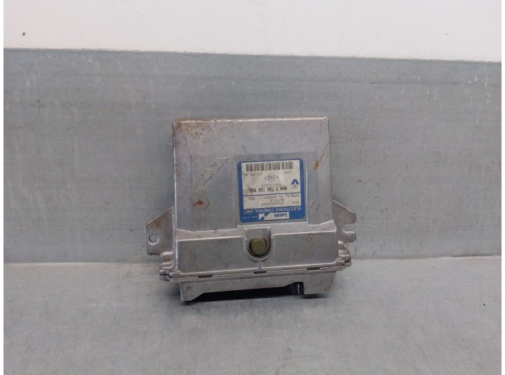 Recambio de centralita motor uce para renault clio ii fase i (b/cbo) 1.9 diesel referencia OEM IAM 7700104956 80761H LUCAS