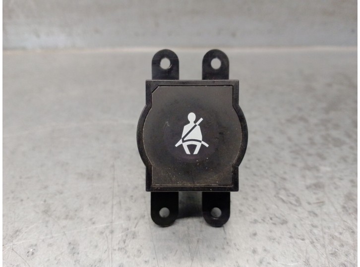 Replacement switch for Nissan Pathfinder (R51) 2.5 dCi diesel cat OEM IAM reference 25020EB000 25020EB000 