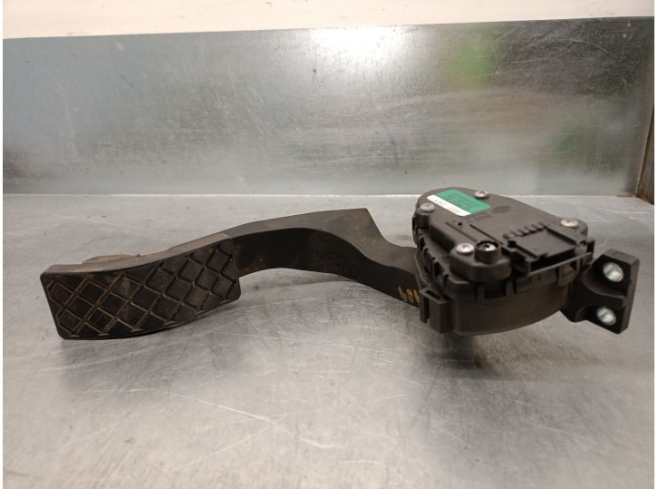 Recambio de potenciometro pedal para audi a8 (4e2) 4.2 v8 40v referencia OEM IAM 4E1723503 4E1723523H 6PV00777042 - HELLA
