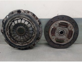 Recambio de kit embrague para ford focus berlina (cak) 1.8 tddi turbodiesel cat referencia OEM IAM C0584734 1252581 VALEO