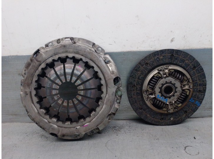 Recambio de kit embrague para toyota yaris (ksp9/scp9/nlp9) 1.4 turbodiesel cat referencia OEM IAM 3125069035 3125069035 
