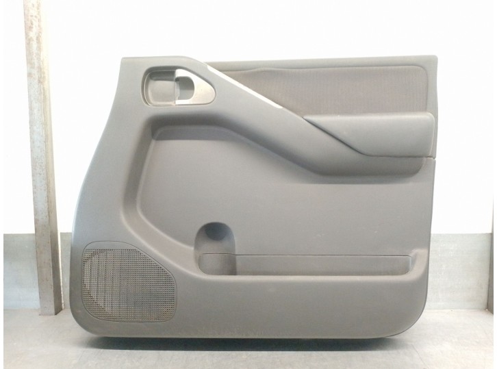 Recambio de guarnecido puerta delantera derecha para nissan pathfinder (r51) 2.5 dci diesel cat referencia OEM IAM 809004X00A 80