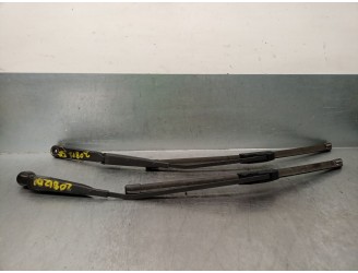 Recambio de brazo limpia delantero derecho para renault kangoo express (fc0/1_) 1.5 dci (fc07, fc1r) referencia OEM IAM 77010439