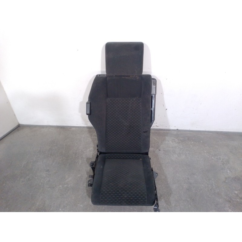 Recambio de asientos trasero derecho para opel zafira a monospace (t98) 2.0 dti 16v (f75) referencia OEM IAM 6777542 6777542 