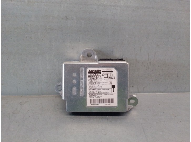 Replacement airbag control unit for Renault Megane II sedan (lm0/1_) 1.5 dCi (lm1e) OEM IAM reference 8200481127B 604289600 AUT