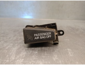 Recambio de interruptor para mitsubishi montero (v80/v90) 3.2 di-d cat referencia OEM IAM R3311  