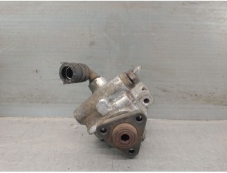 Recambio de bomba servodireccion para jeep gr.cherokee (wj/wg) 3.1 td cat referencia OEM IAM 52088582AC 52088582AC 26051785