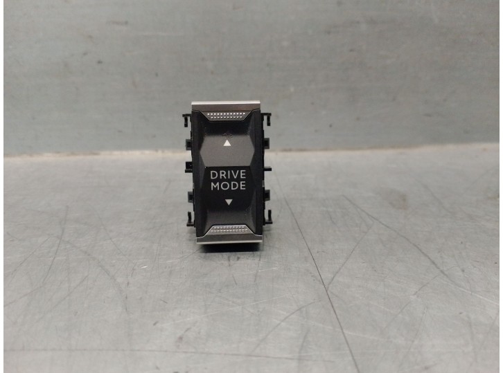 Replacement switch for Peugeot 208 (P2) 1.2 PureTech OEM IAM reference 9815635480 
