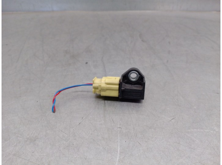 Replacement impact sensor for Hyundai Ioniq (AE) 1.6 GDI Hybrid OEM IAM reference 95920F2000 180820 MOBIS