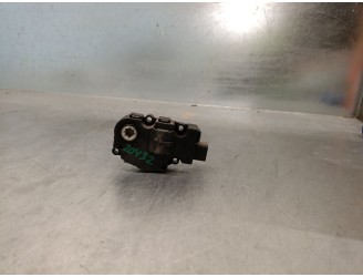 Recambio de motor apertura trampillas climatizador para mercedes-benz clase gl (x164) 3.0 cdi cat referencia OEM IAM A1669060008