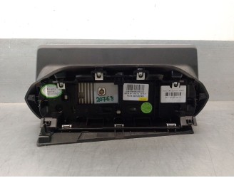 Recambio de pantalla multifuncion para peugeot 208 (p2) 1.2 puretech referencia OEM IAM 9841452080  9841452080 2