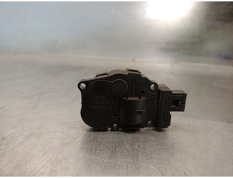 Recambio de motor apertura trampillas climatizador para mercedes-benz clase gl (x164) 3.0 cdi cat referencia OEM IAM A1669060008