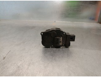 Recambio de motor apertura trampillas climatizador para mercedes-benz clase gl (x164) 3.0 cdi cat referencia OEM IAM A1669060008