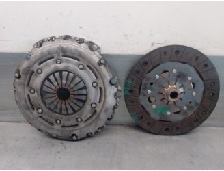 Recambio de kit embrague para peugeot 208 (p2) 1.2 puretech referencia OEM IAM 9813700880 1623846280 9813700980