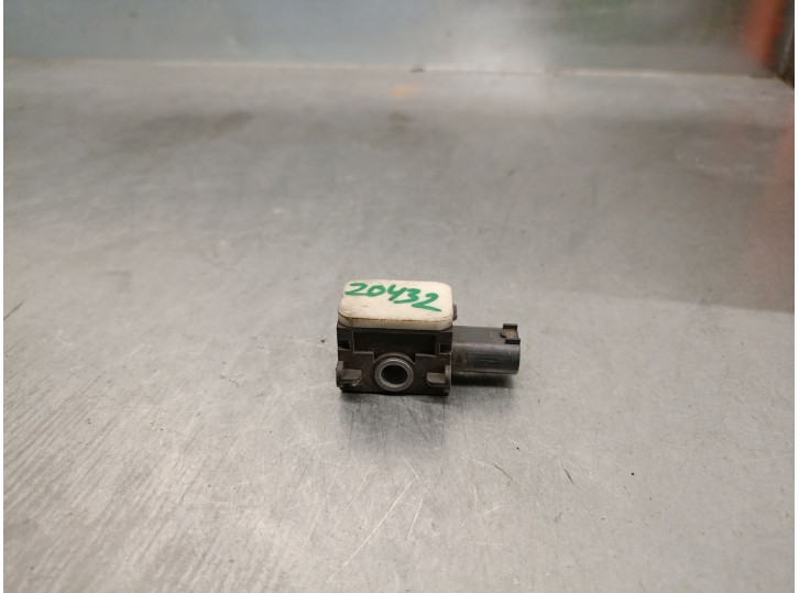 Replacement impact sensor for Mercedes-Benz GL Class (X164) 3.0 CDI CAT OEM IAM reference 0038202926 